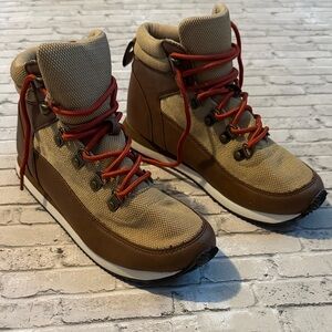 Stylish Brown and Tan Women’s Hiking Boots
